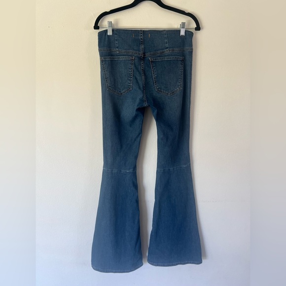 Free People Penny Pull-On Flare Bell Bottom Boho Jeans Size 28 - Picture 2 of 8